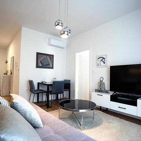 Appartamento Toro Hospitality Mostar Esterno foto