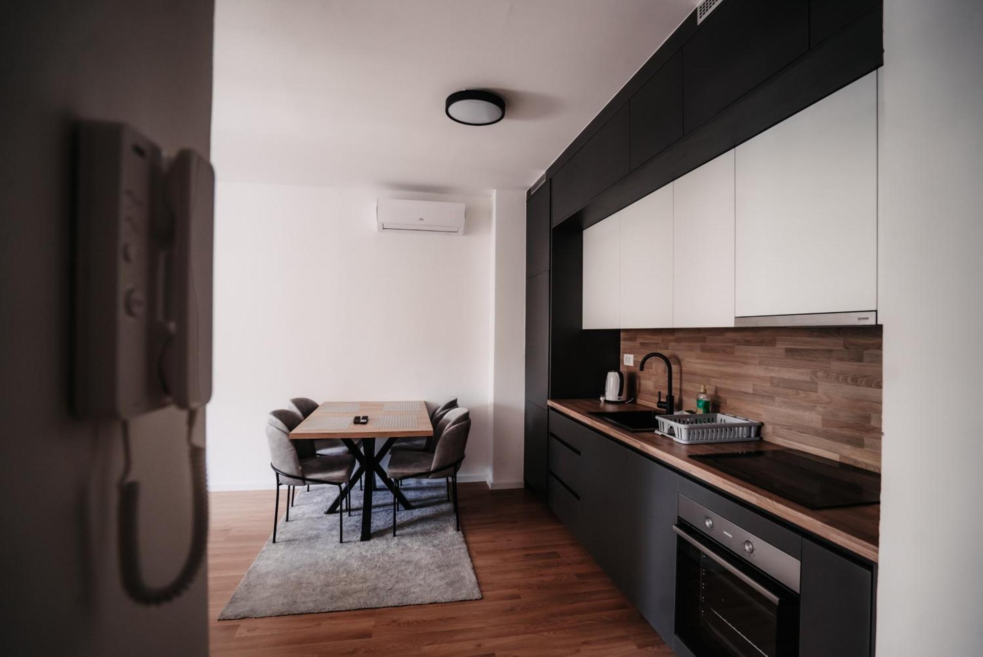 Appartamento Toro Hospitality Mostar Esterno foto